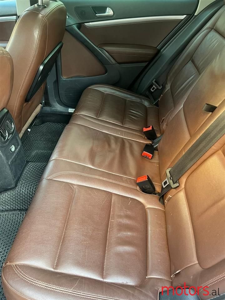 2014' Volkswagen Tiguan photo #5