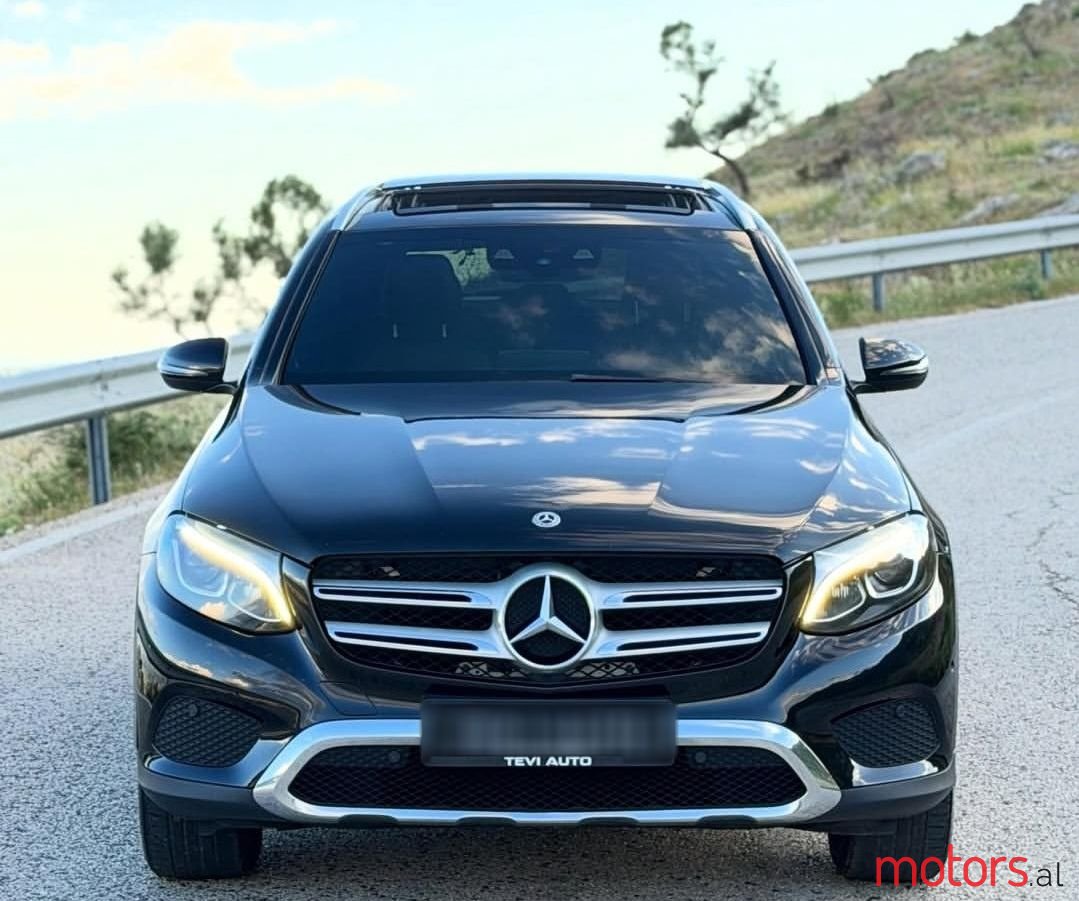 2018' Mercedes-Benz GLC 220 photo #3