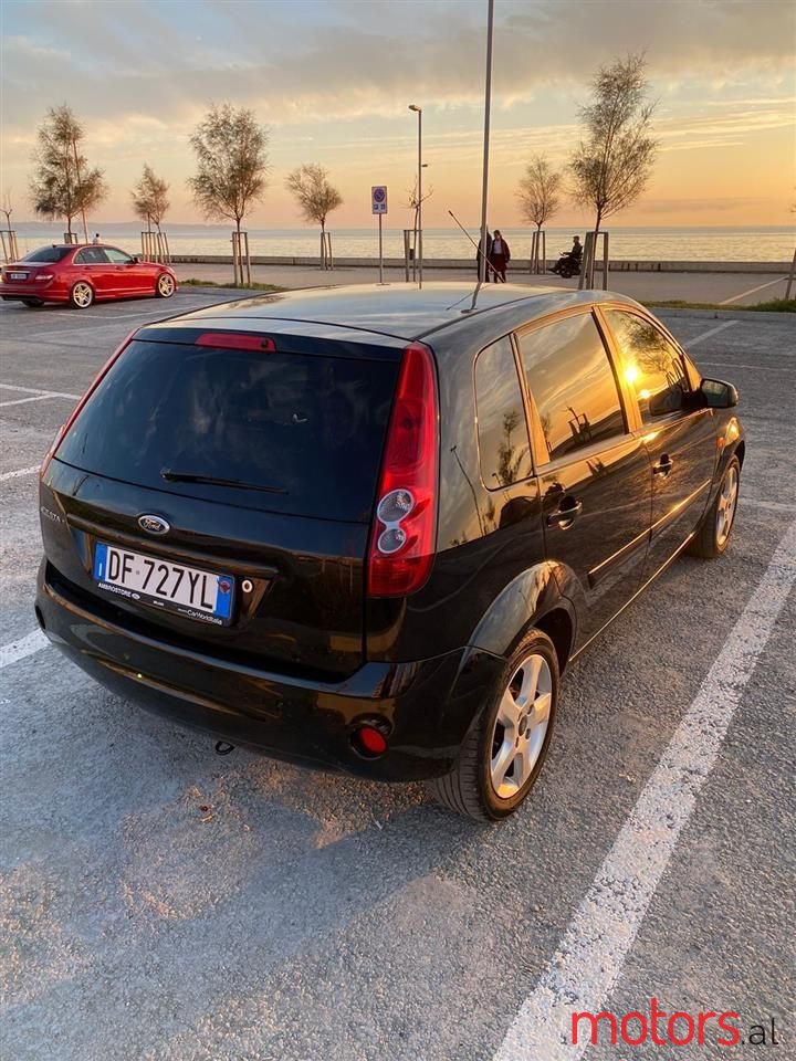 2007' Ford Fiesta photo #4