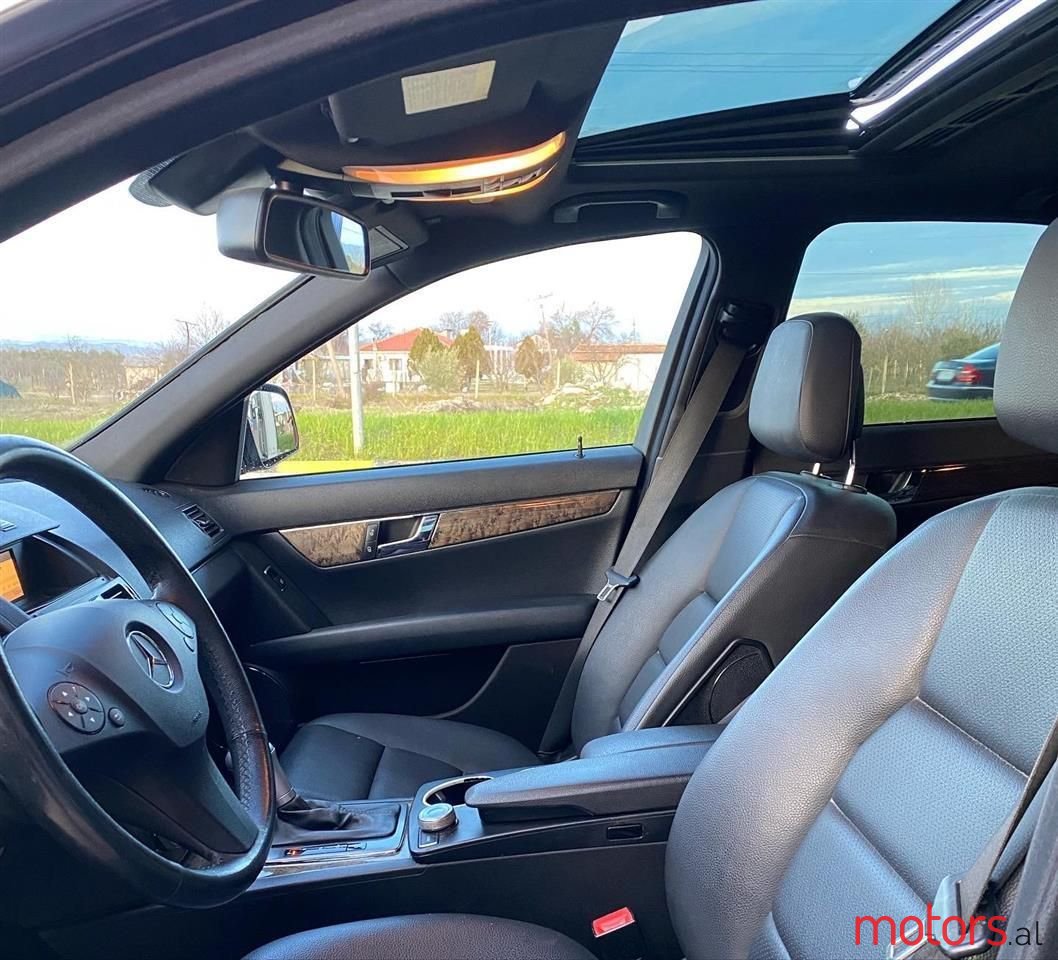 2010' Mercedes-Benz C 250 photo #6