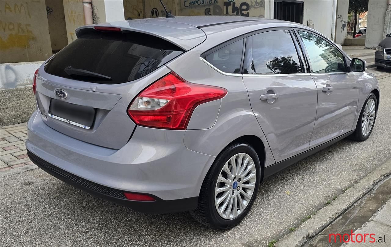 2012' Ford Focus photo #6