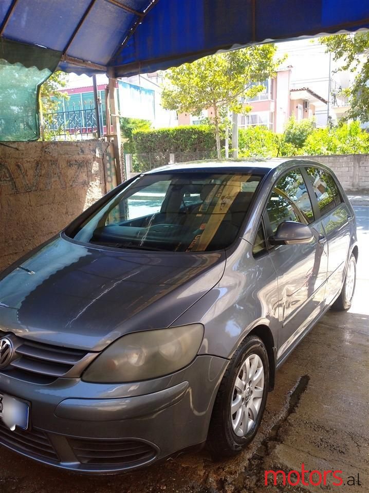 2005' Volkswagen Golf Plus photo #1