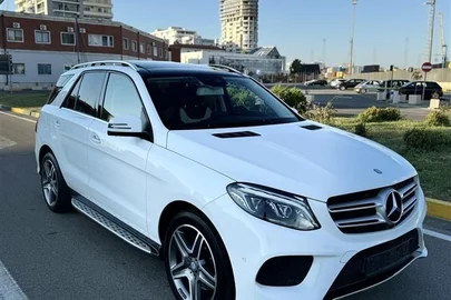 2016' Mercedes-Benz GLE 350