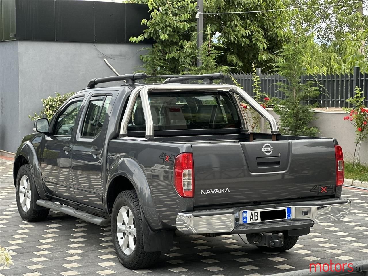 2013' Nissan Navara photo #6