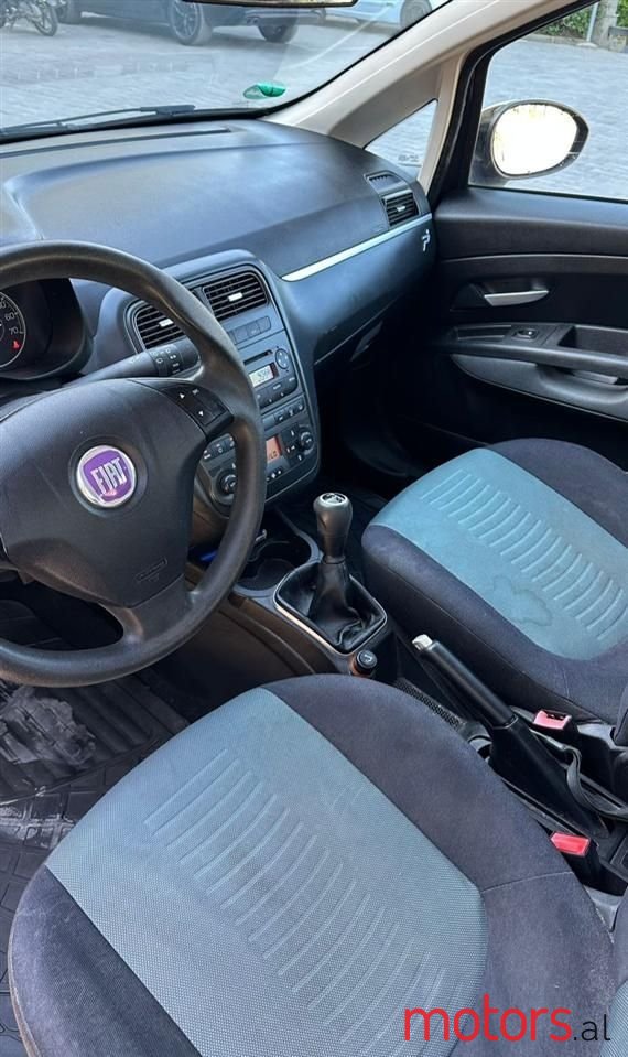 2008' Fiat Grande Punto photo #2