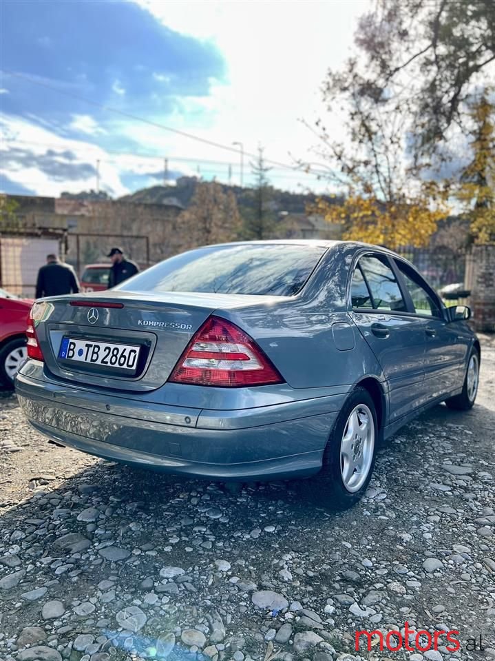 2006' Mercedes-Benz C 180 photo #2