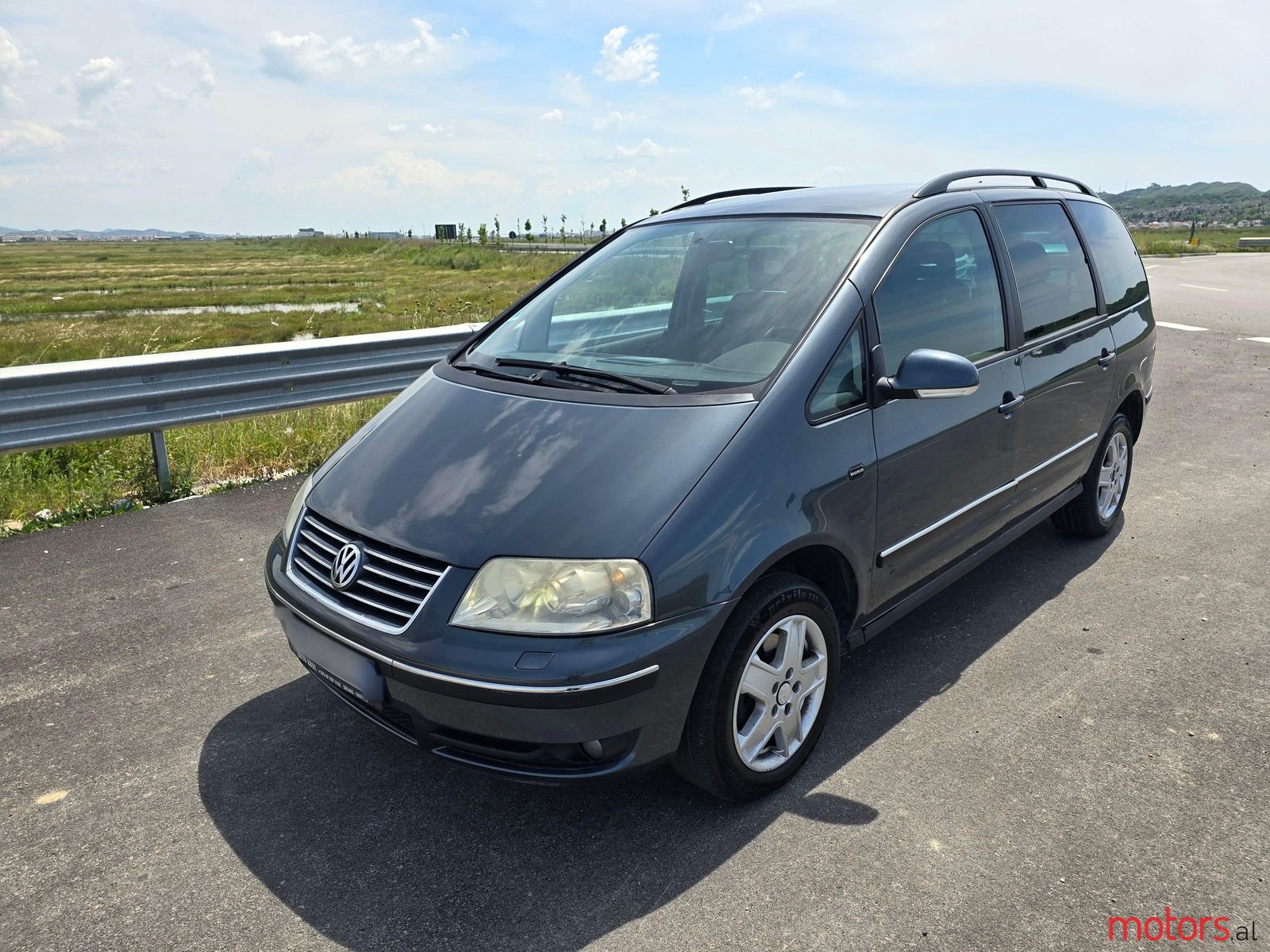 2007' Volkswagen Sharan photo #5