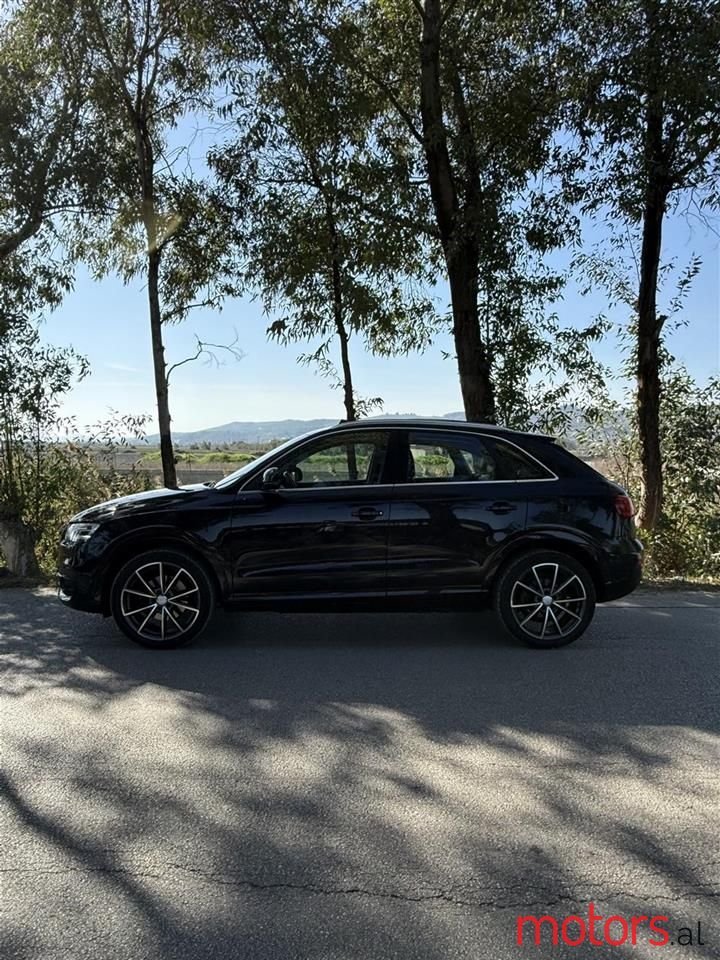 2013' Audi Q3 photo #2