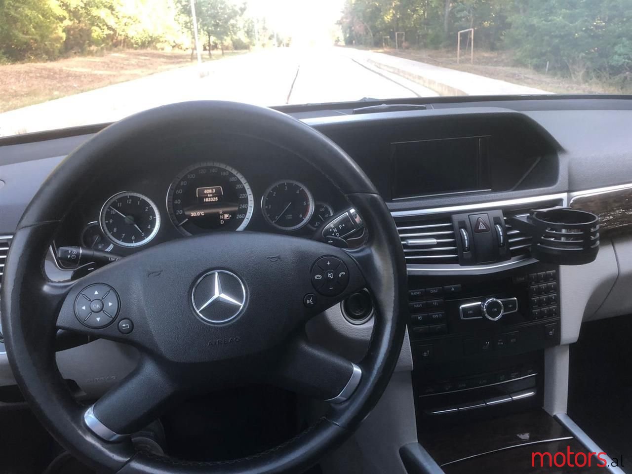 2012' Mercedes-Benz 220 photo #6