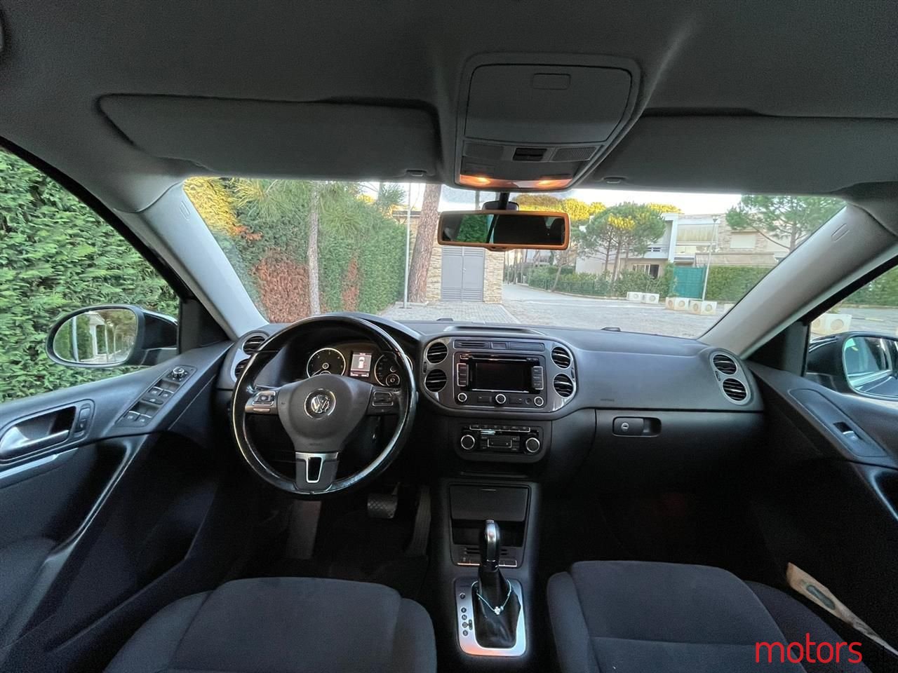 2013' Volkswagen Tiguan photo #2