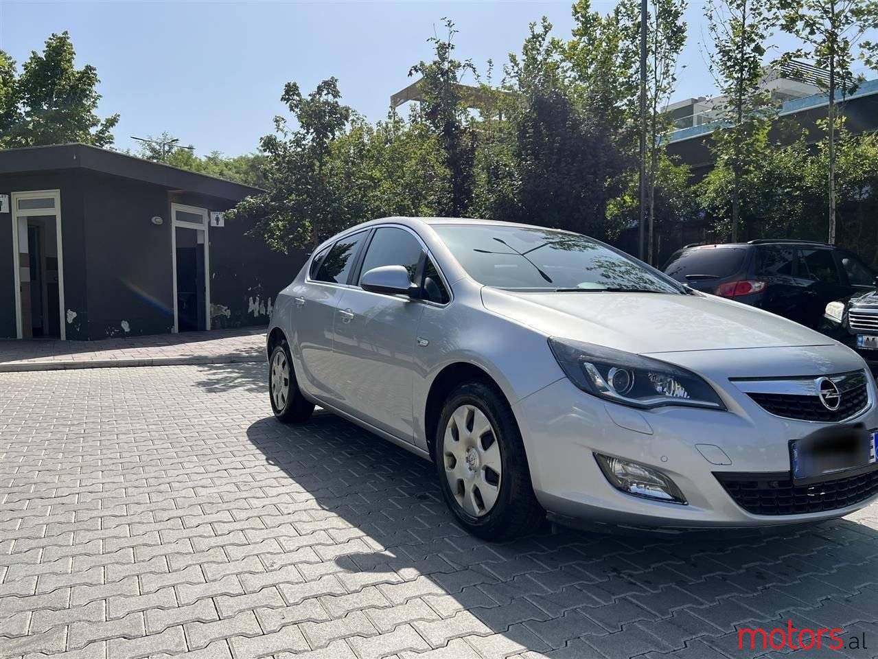 2012' Opel Astra photo #6