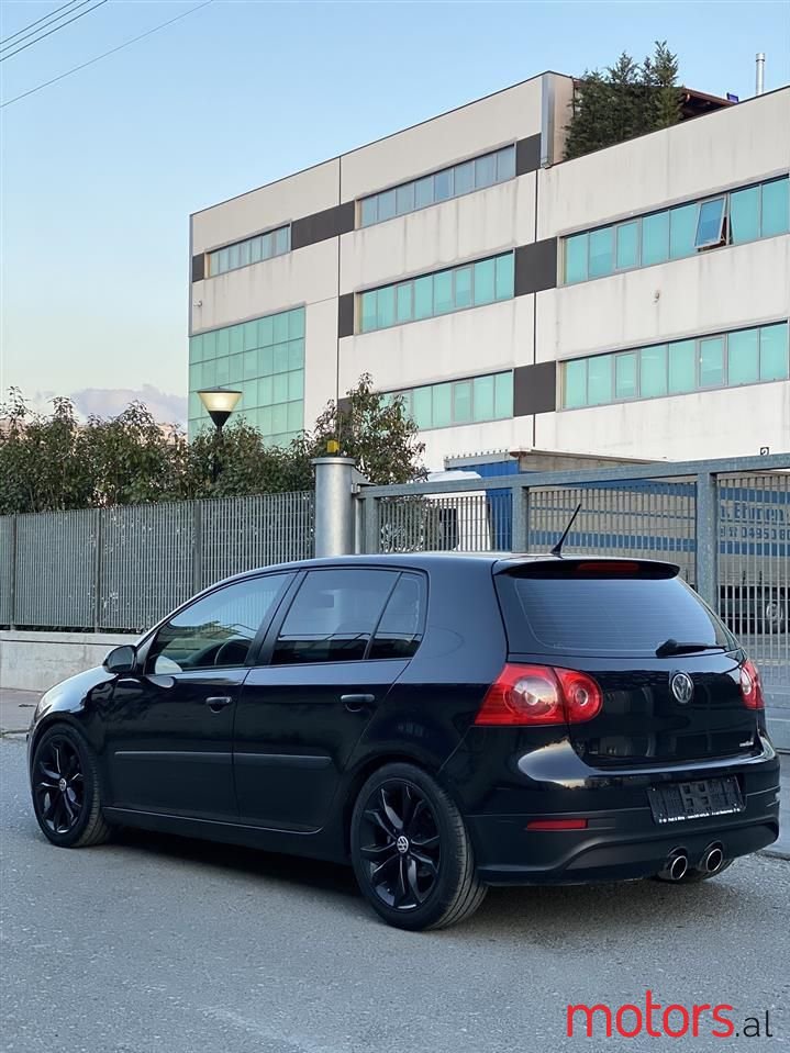 2007' Volkswagen Golf photo #5