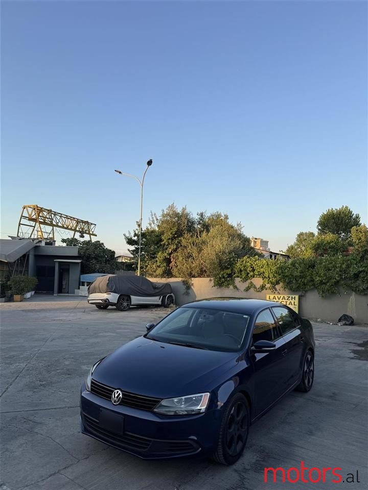 2012' Volkswagen Jetta photo #1