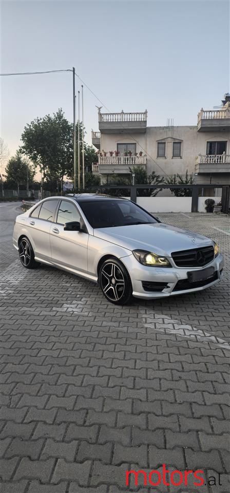 2013' Mercedes-Benz C 220 photo #1