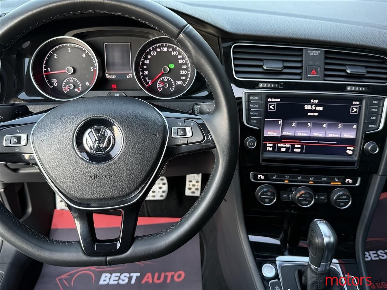 2014' Volkswagen Golf photo #6