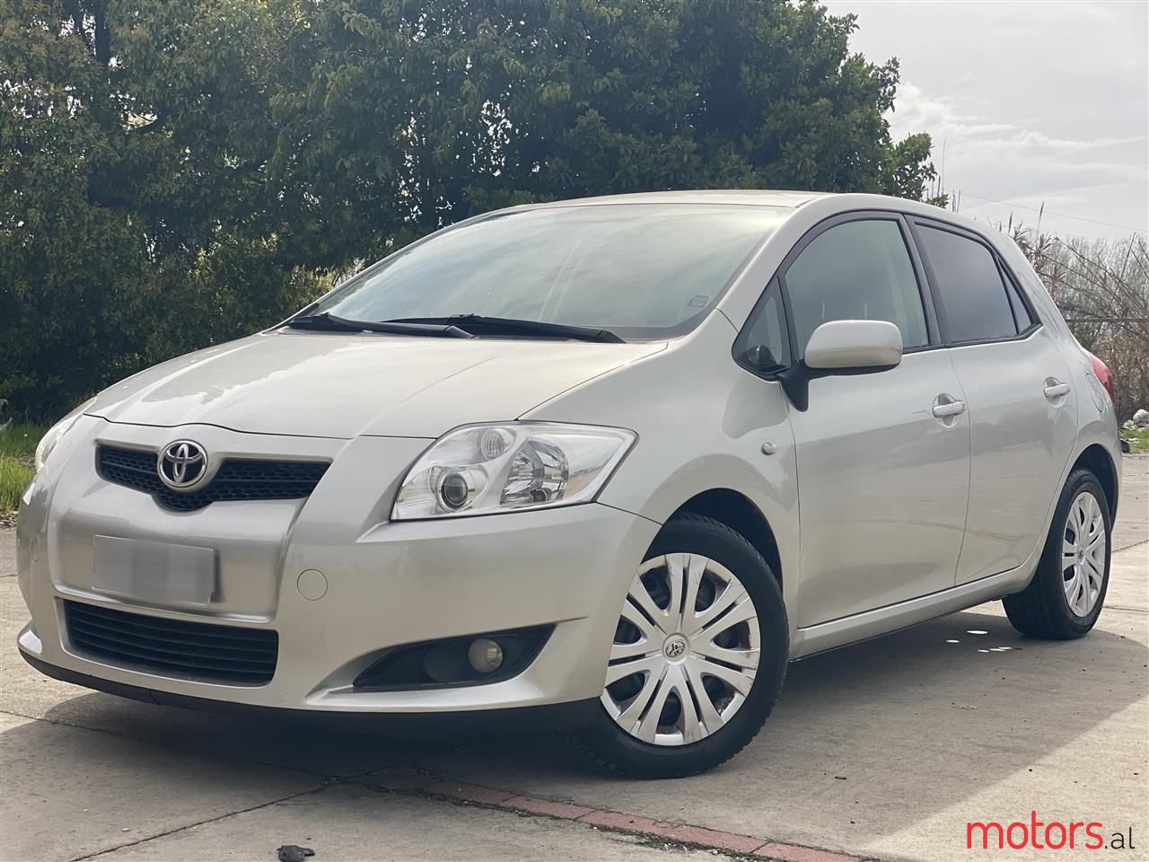 2008' Toyota Auris photo #1