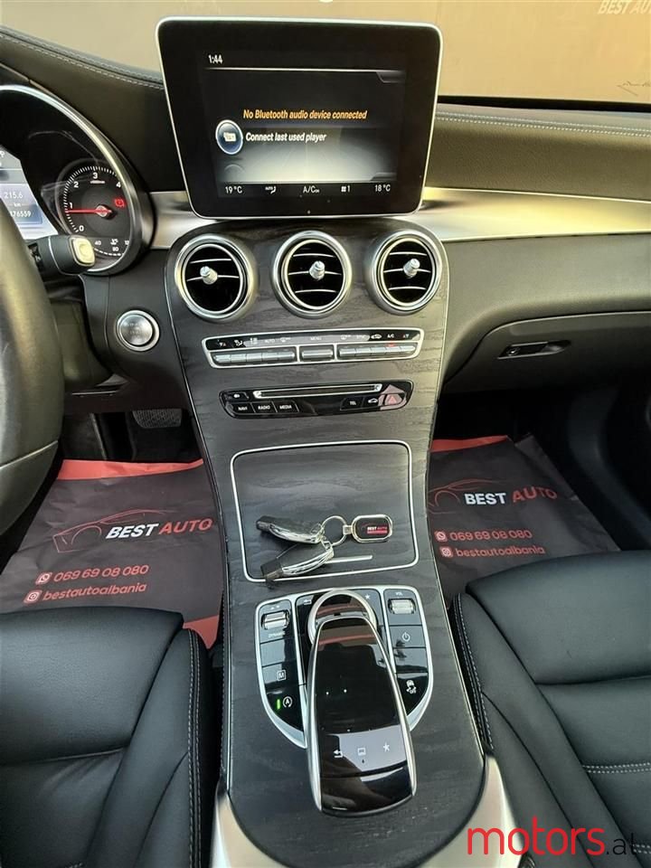 2016' Mercedes-Benz GLC 220 photo #6