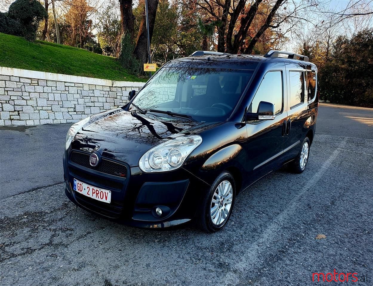 2012' Fiat Doblo photo #1