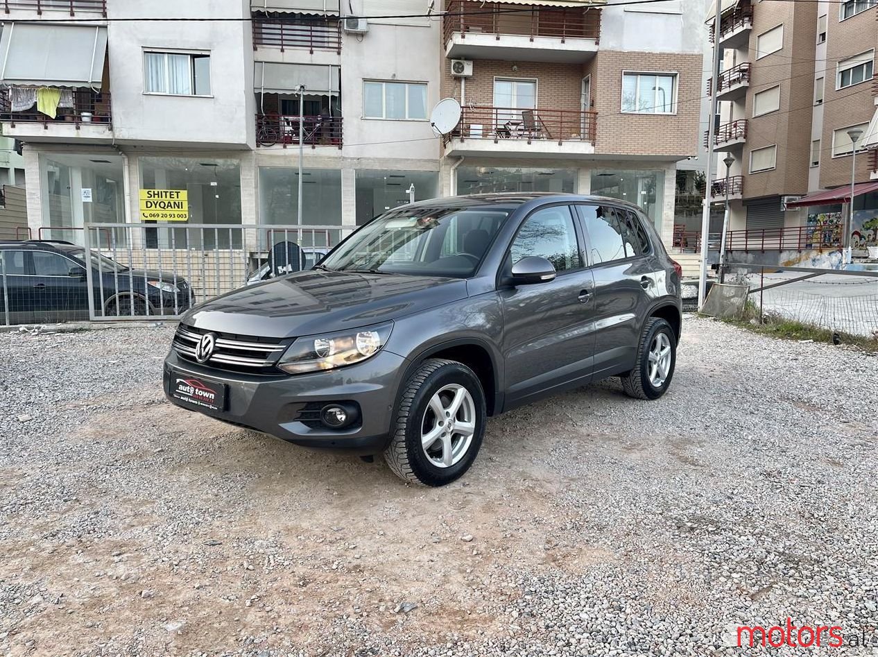 2012' Volkswagen Tiguan photo #1