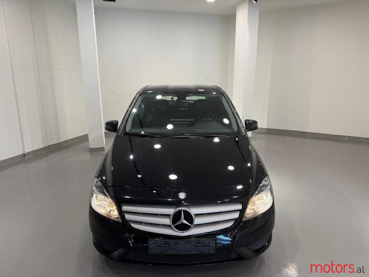 2013' Mercedes-Benz B 200 photo #2