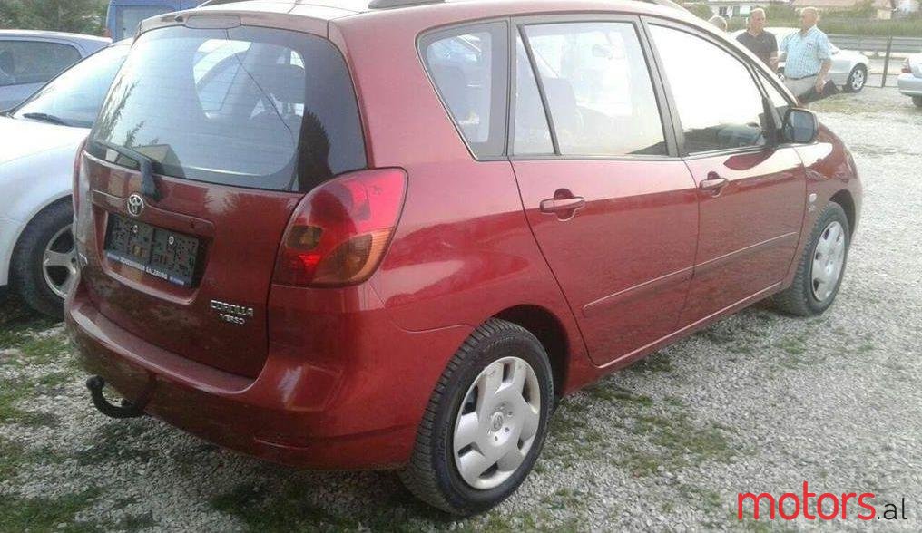 2003' Toyota Corolla Verso photo #1