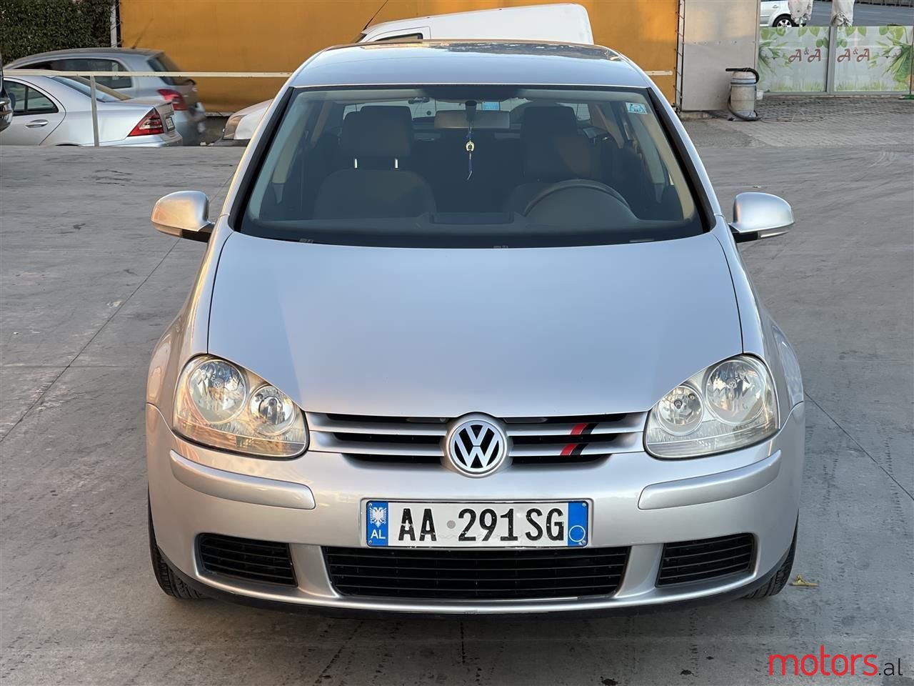 2005' Volkswagen Golf photo #5