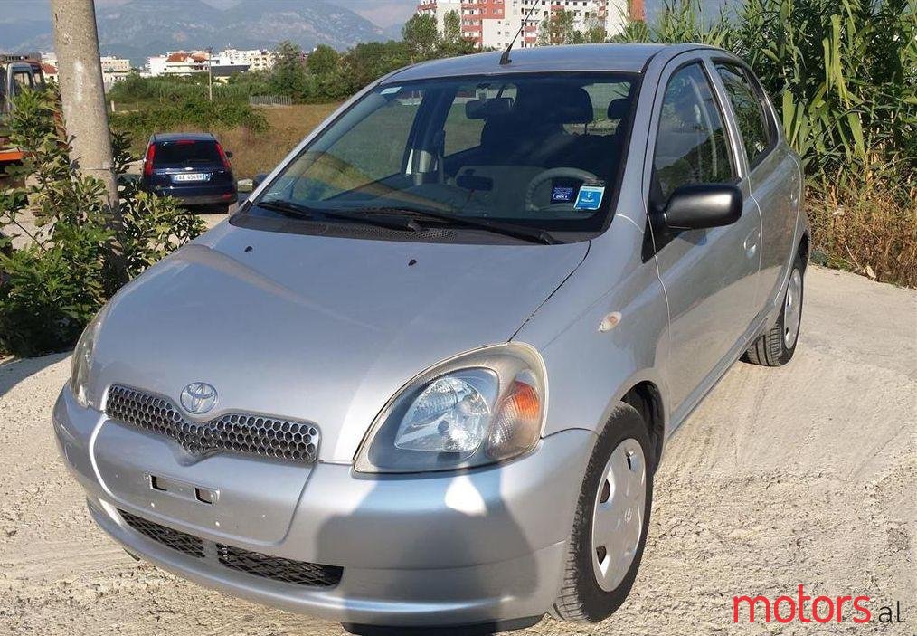2001' Toyota Yaris photo #1