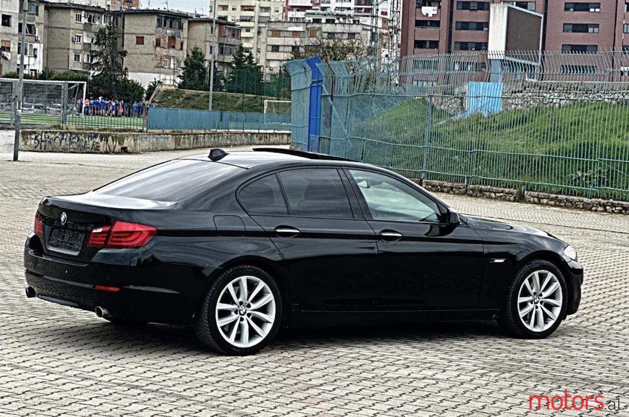 2011' BMW 535 photo #6