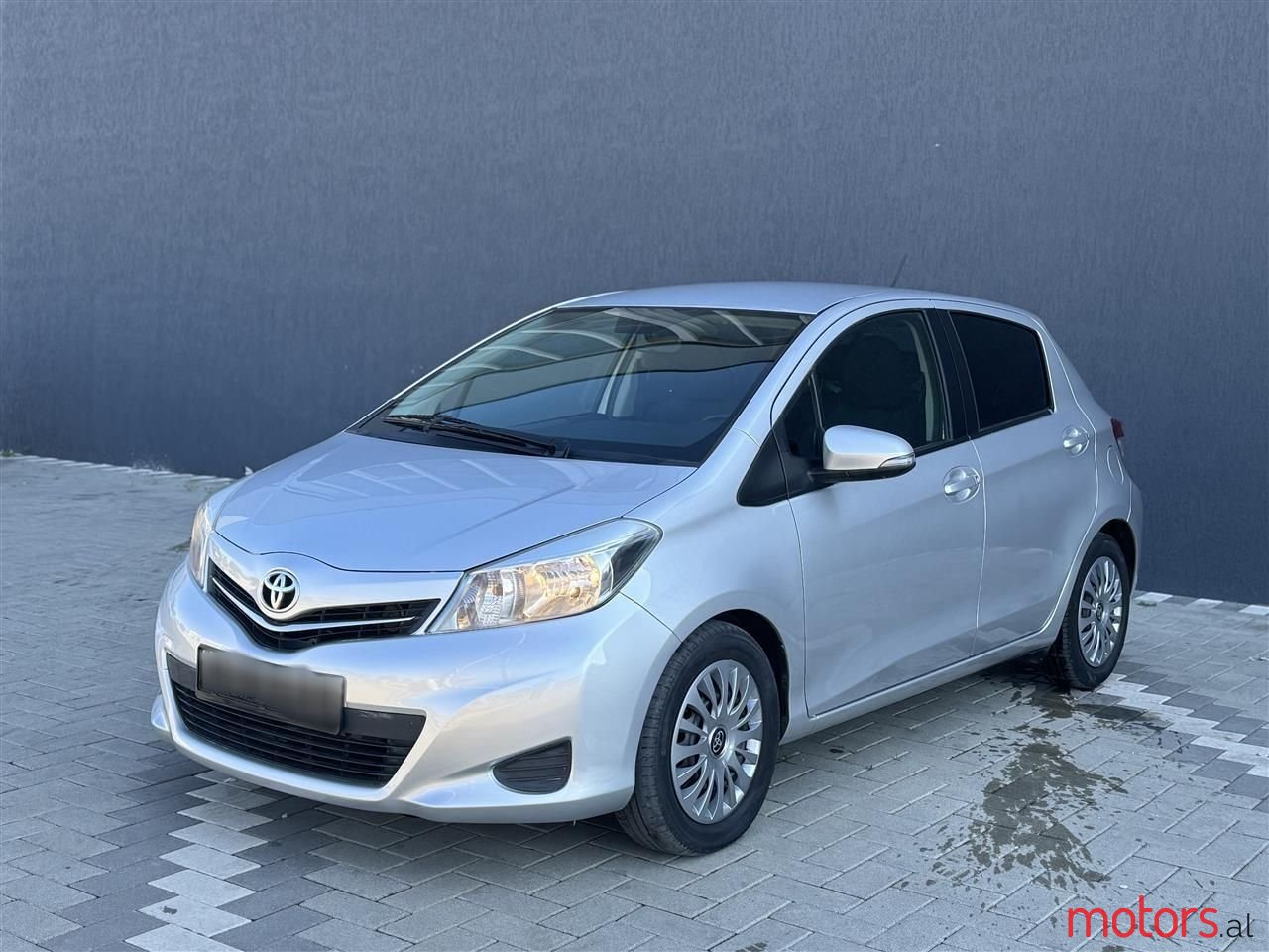 2013' Toyota Yaris photo #1