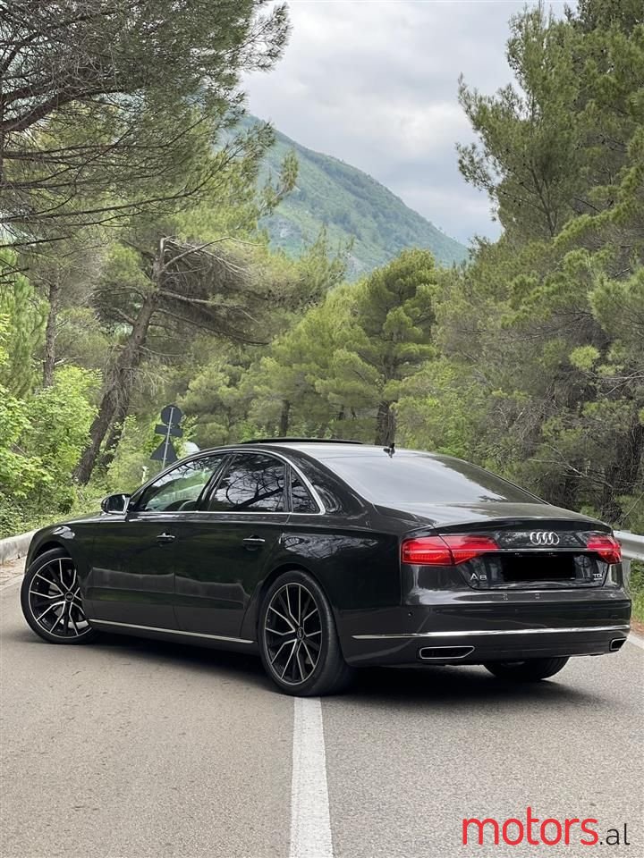 2014' Audi A8 photo #4