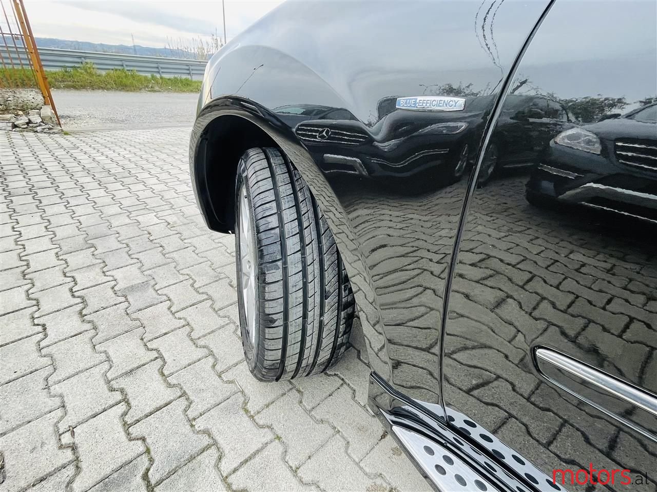 2010' Mercedes-Benz ML 350 photo #2