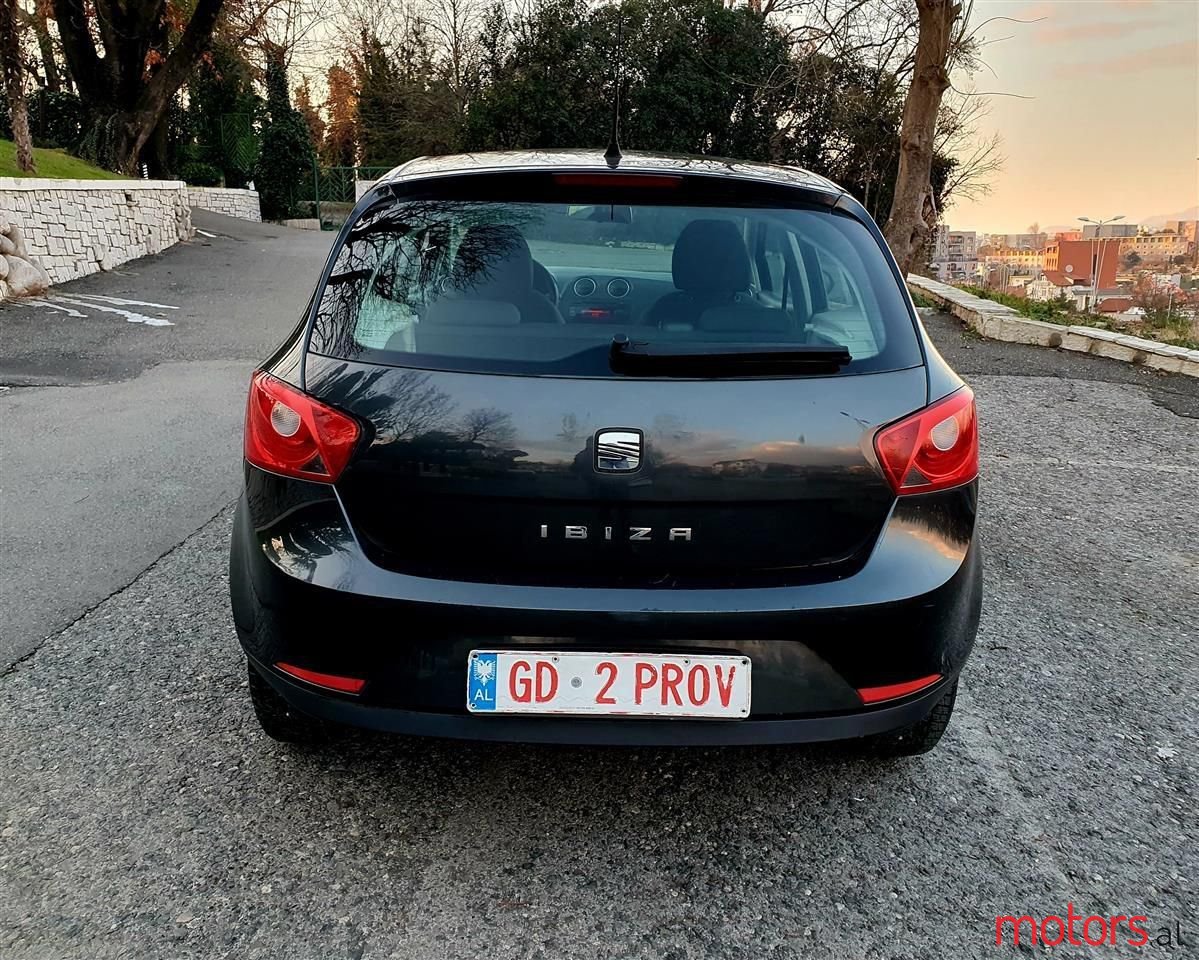 2013' SEAT Ibiza photo #4