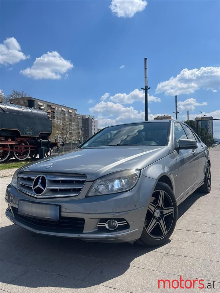 2009' Mercedes-Benz C 200 photo #1