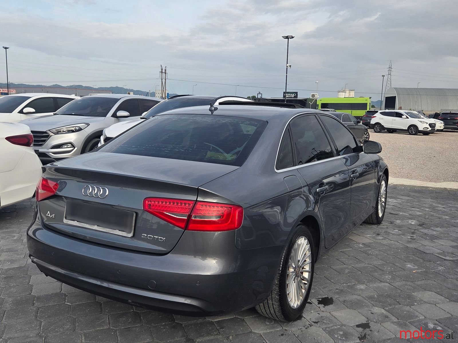 2013' Audi A4 photo #5