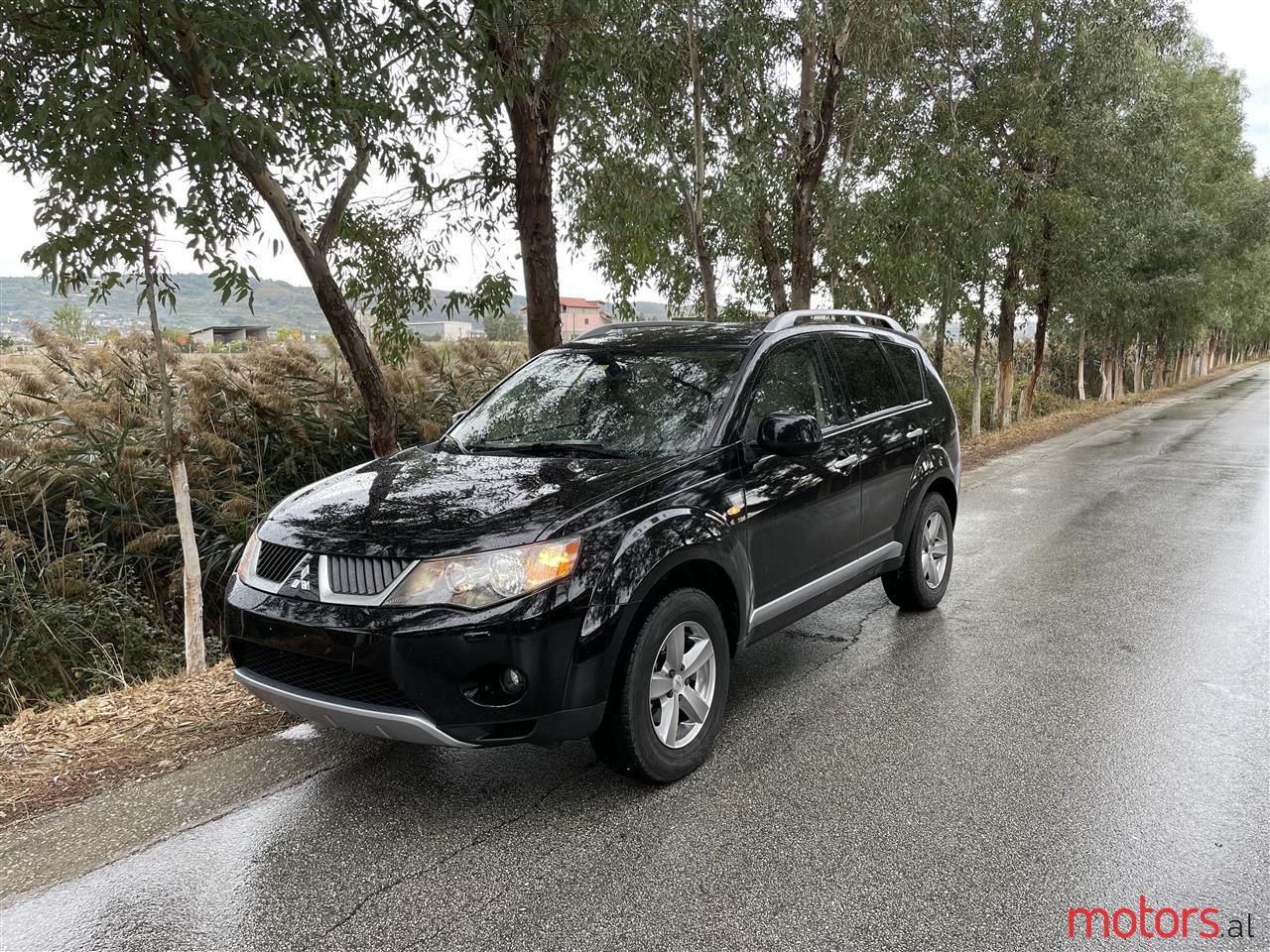 2008' Mitsubishi Outlander photo #1