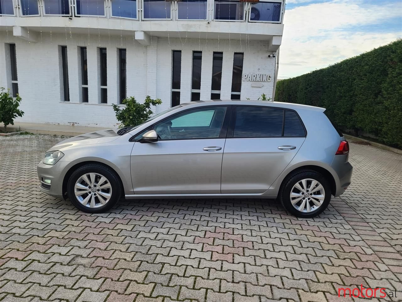 2014' Volkswagen Golf photo #6