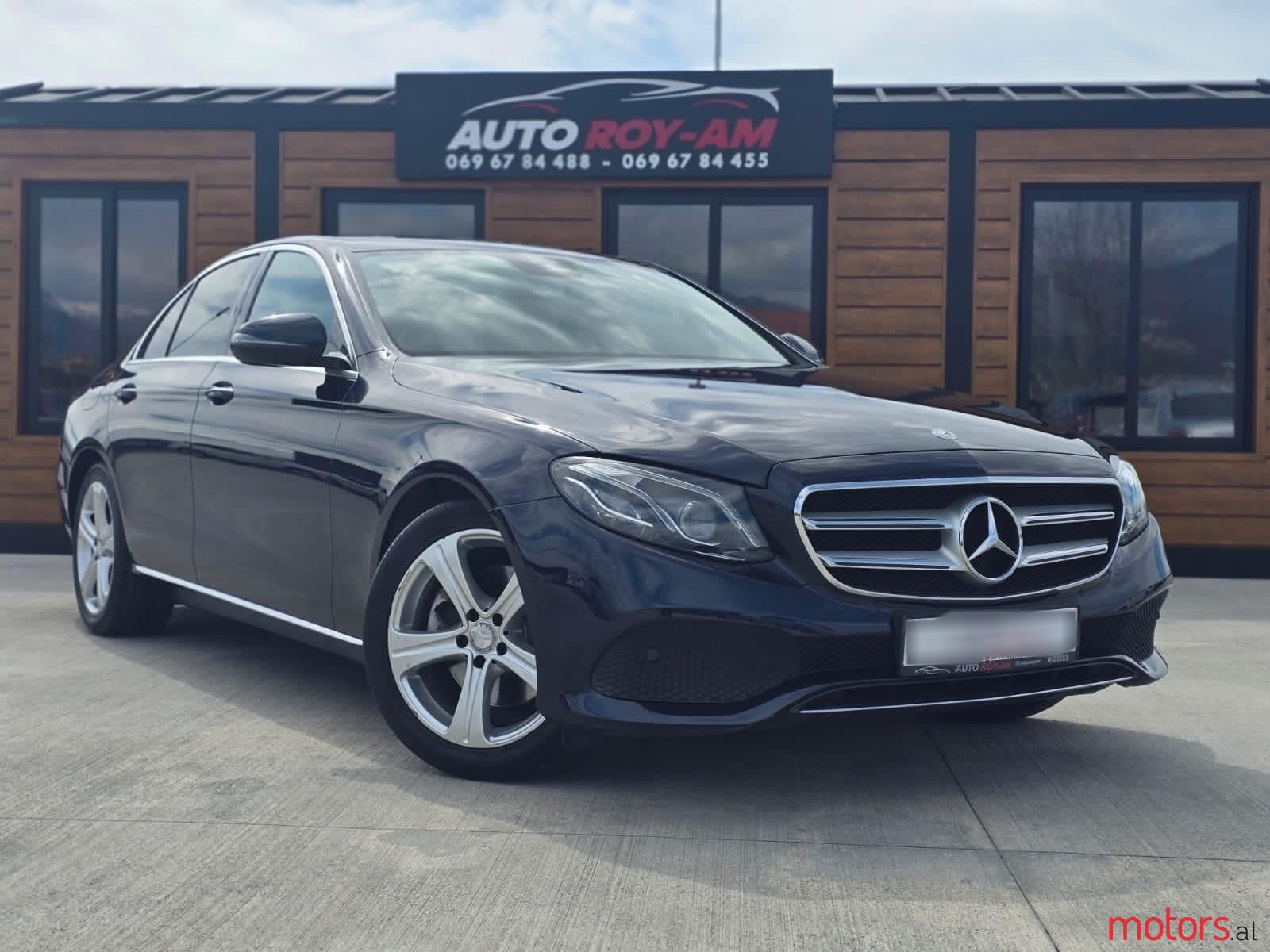 2016' Mercedes-Benz E 220 photo #2