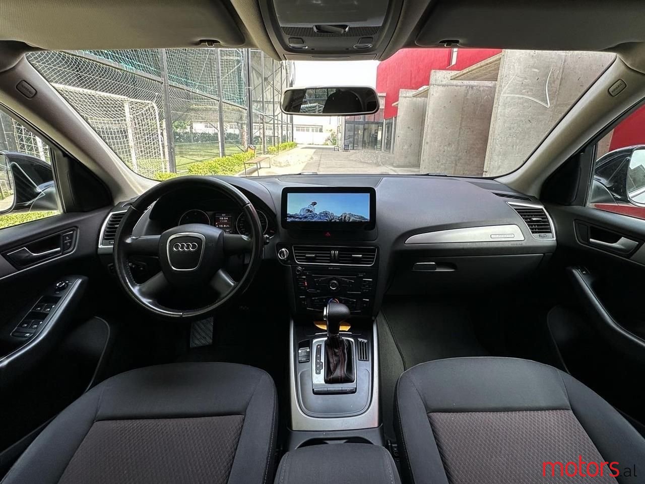 2010' Audi Q5 photo #3