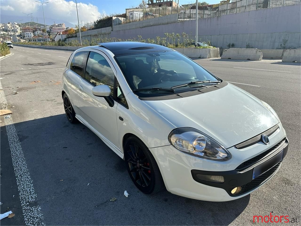 2010' Fiat Grande Punto photo #6