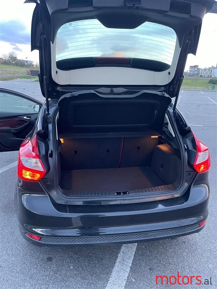 2013' Ford Focus photo #3