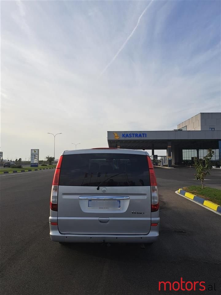 2007' Mercedes-Benz Viano photo #2