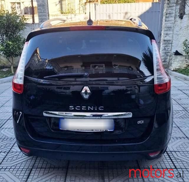 2015' Renault Scenic photo #4
