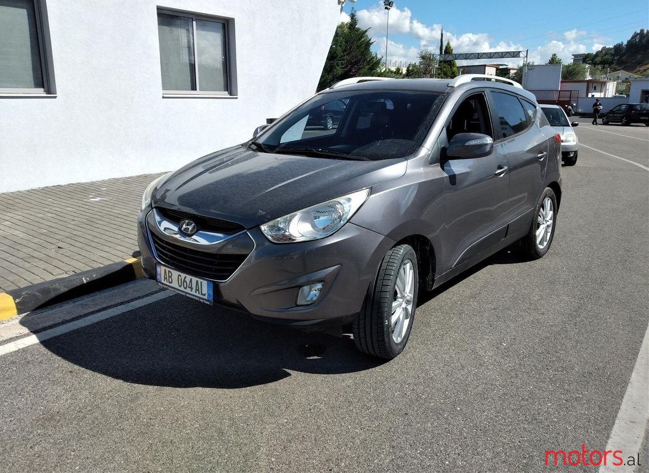 2010' Hyundai Tucson photo #1