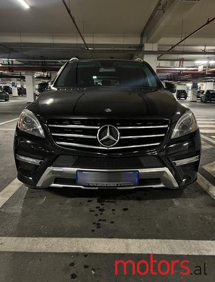 2012' Mercedes-Benz 350 photo #1