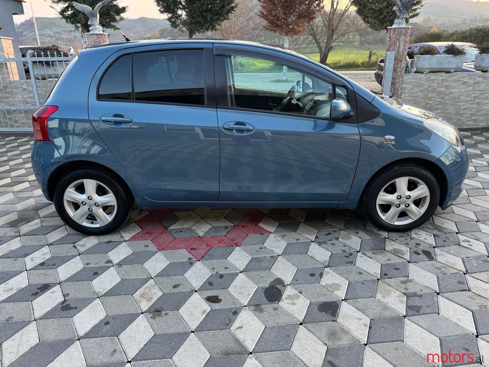 2007' Toyota Yaris photo #5