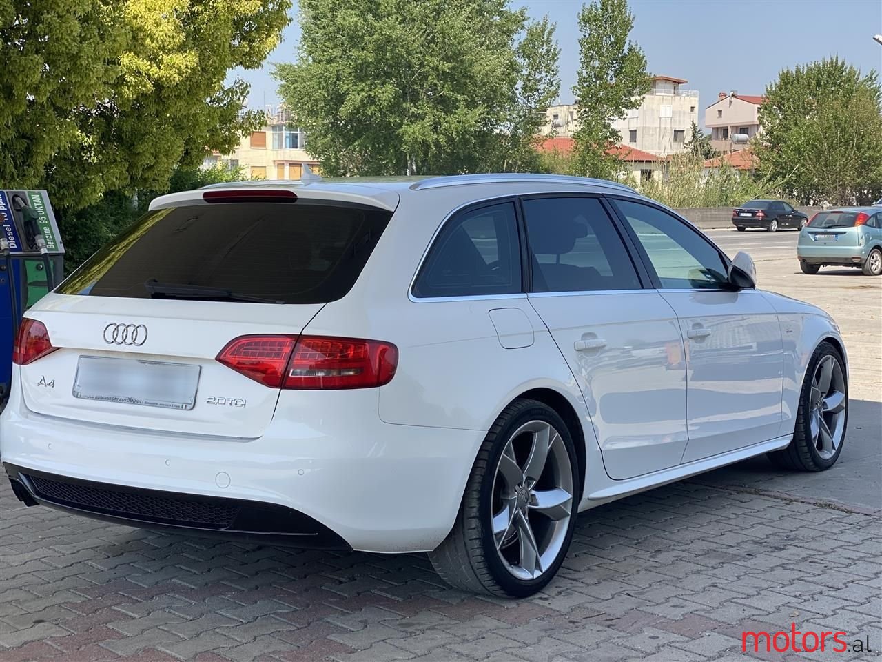 2010' Audi A4 photo #6