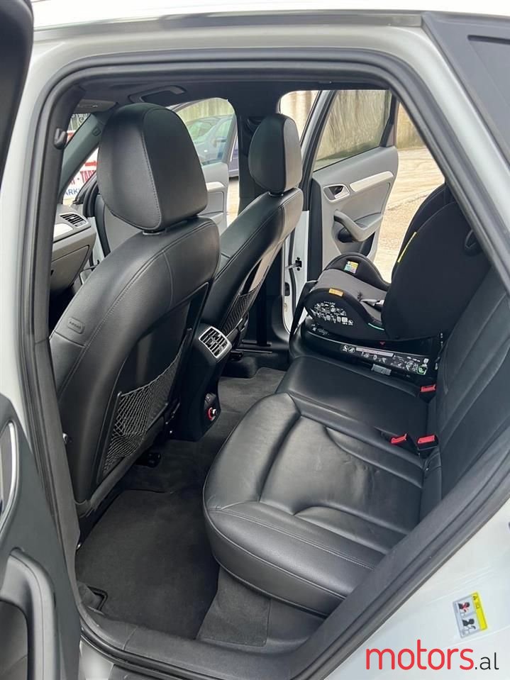 2016' Audi Q3 photo #2