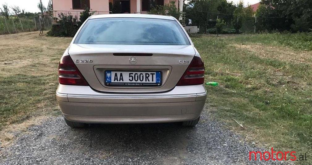 2002' Mercedes-Benz C 220 photo #4