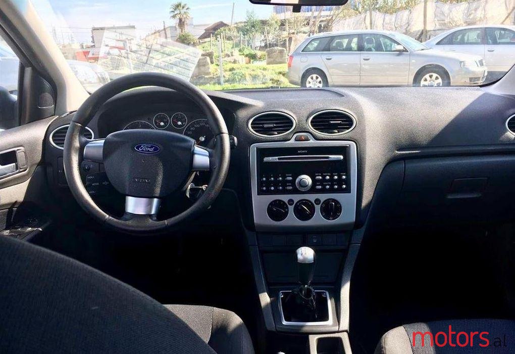 2006' Ford Focus photo #2