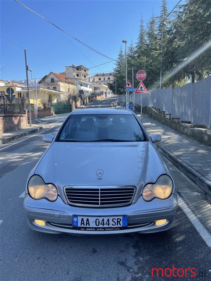 2000' Mercedes-Benz C 220 photo #3